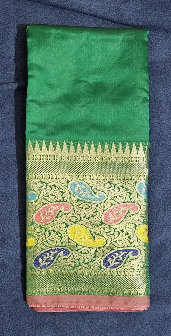 কাতান সিল্ক গ্রীন শাড়ি