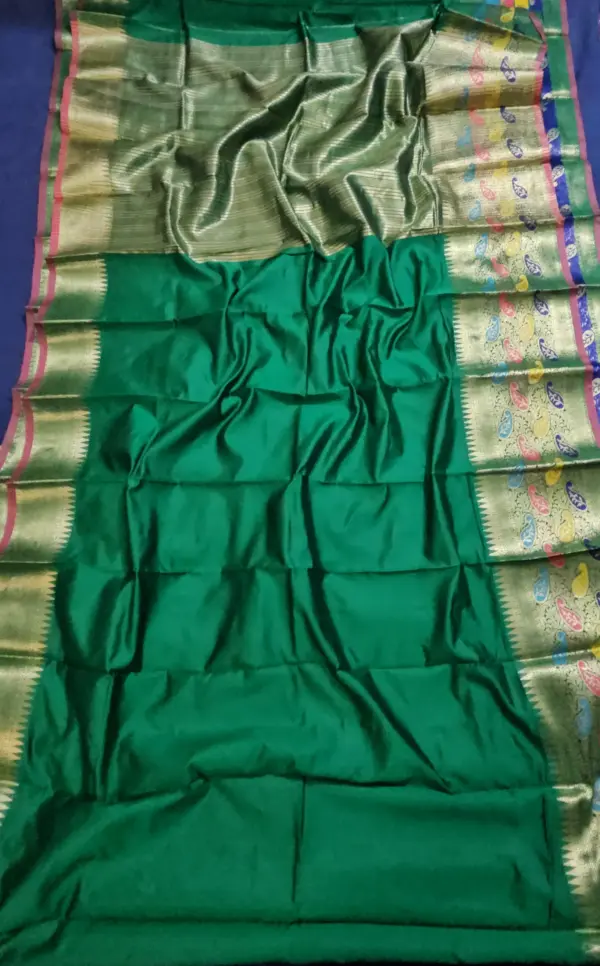 কাতান সিল্ক গ্রীন শাড়ি