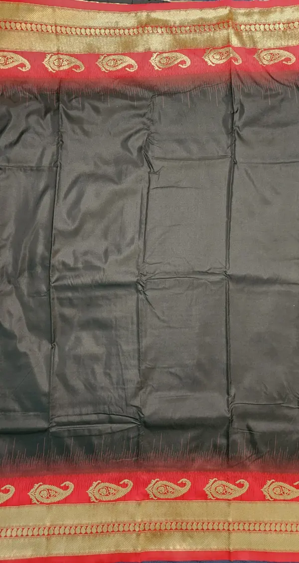 সাউথ ইন্ডিয়ান সিল্ক ব্ল্যাক শাড়ি